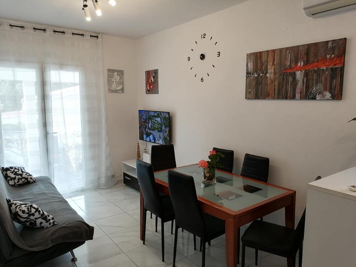 Apartment Lavanda Nova Ražanj Εξωτερικό φωτογραφία